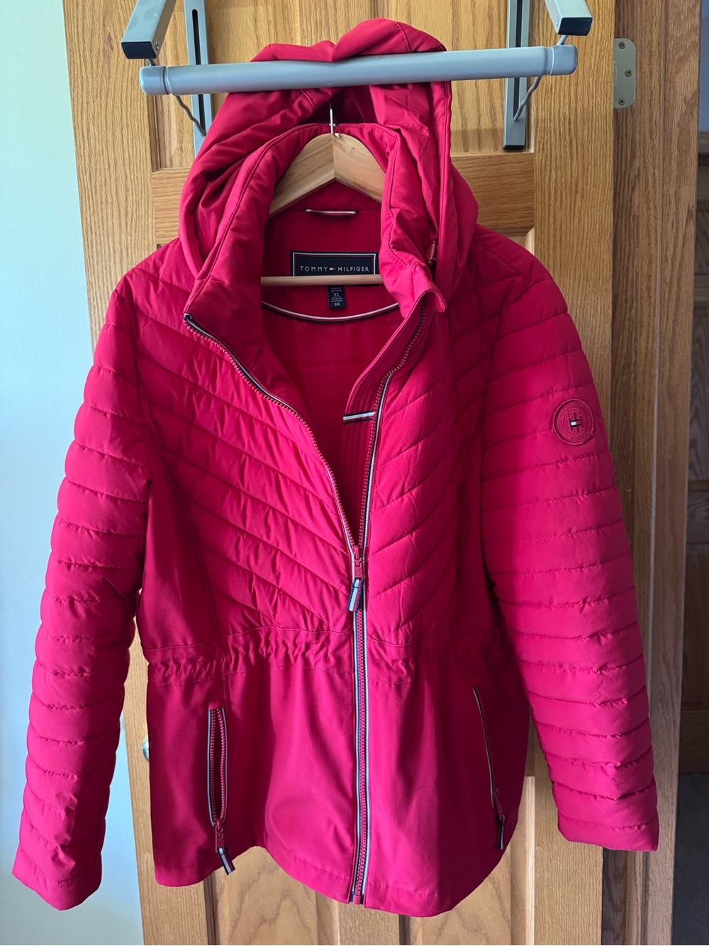 Tommy Hilfiger Women's Bright Red Quilted Hooded Puffer Jacket